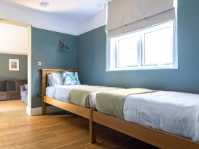 flora_apartment_Whitby_boutique_accommodation_Whitby