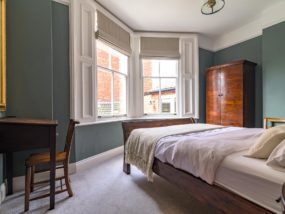flora_apartment_Whitby_boutique_accommodation_Whitby