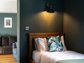 flora_apartment_Whitby_boutique_accommodation_Whitby