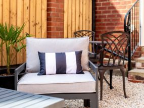 flora_apartment_Whitby_boutique_accommodation_Whitby