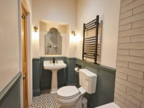 Flora Whitby Apartment