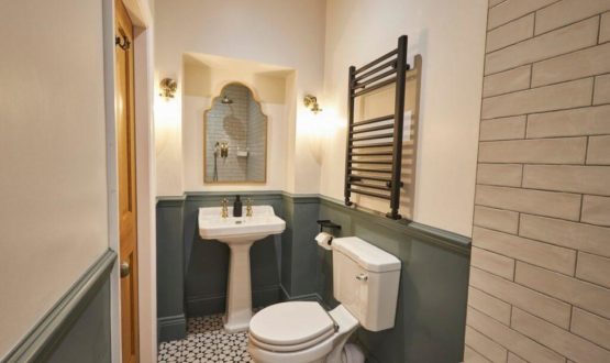 Flora Whitby Apartment